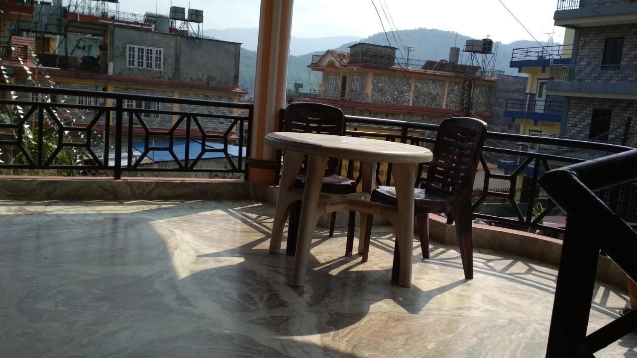 Pokhara Abroad Inn Buitenkant foto