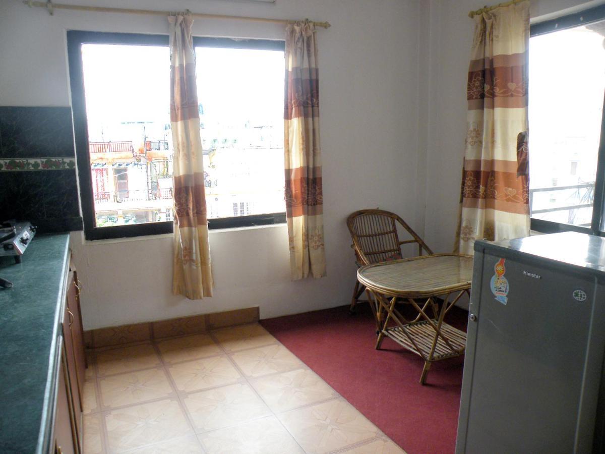 Pokhara Abroad Inn Buitenkant foto