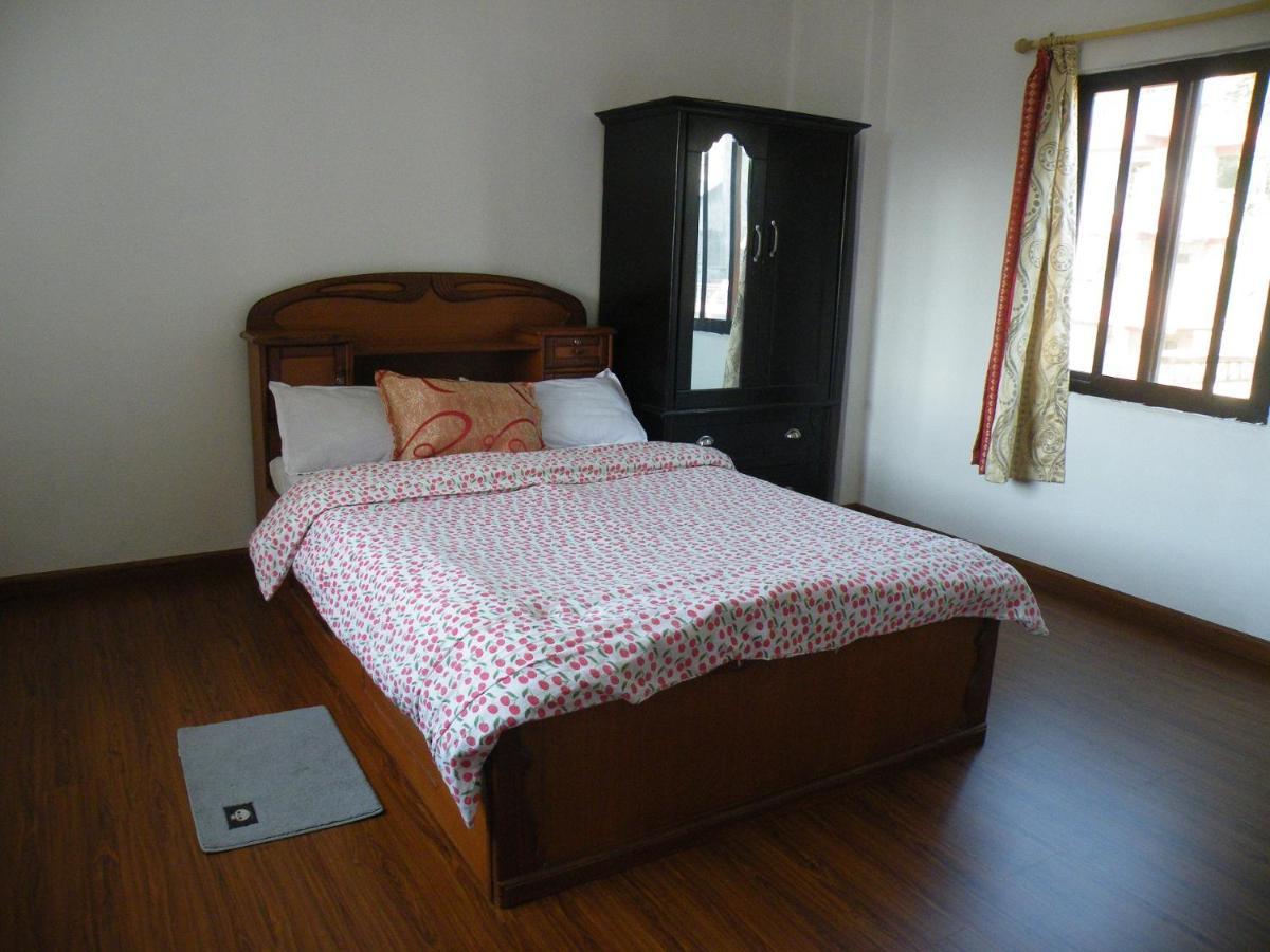 Pokhara Abroad Inn Buitenkant foto